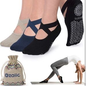 Pilates/Yoga Socks (3 Pack)